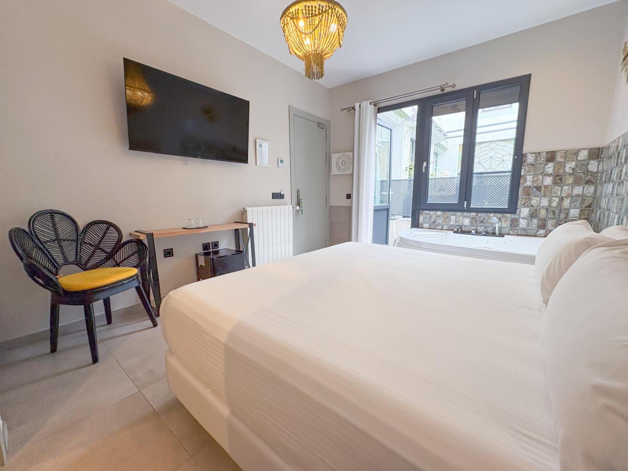 Akla Hotel 巴达霍斯 外观 照片