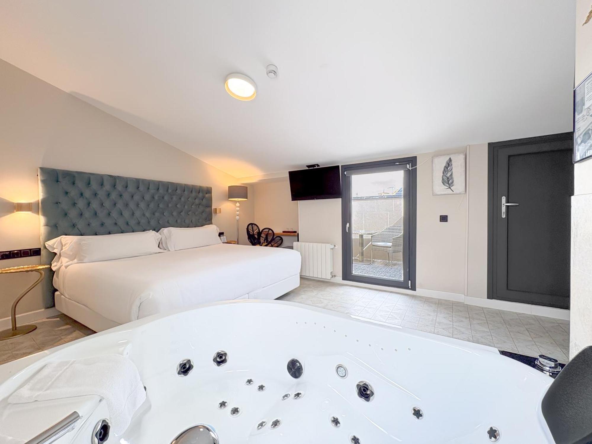 Akla Hotel 巴达霍斯 外观 照片